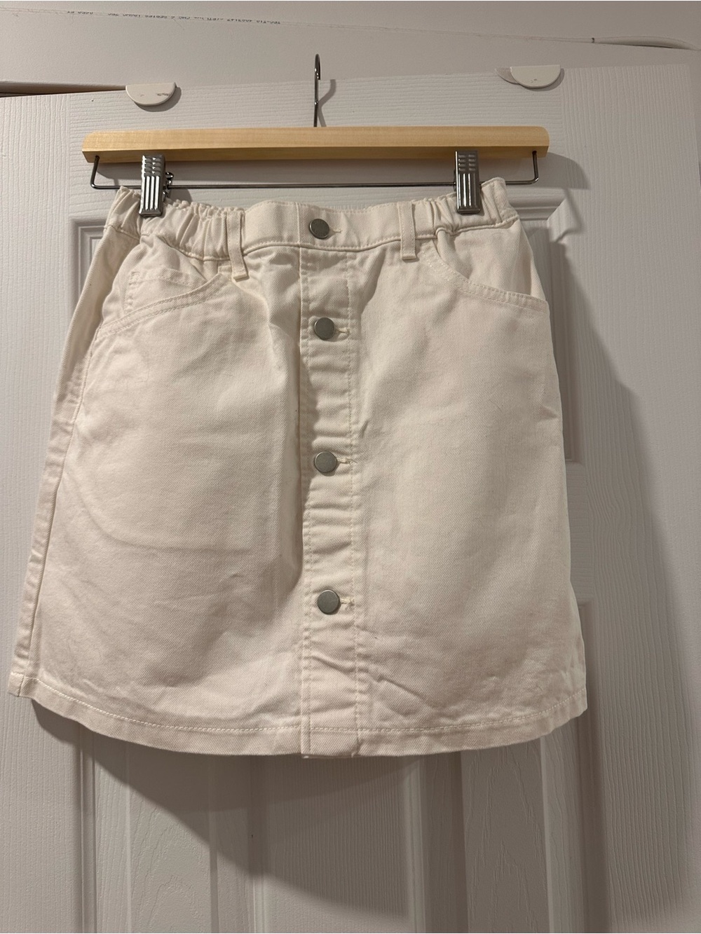 Uniqlo Cream Button-Front Mini Skirt/Culotte